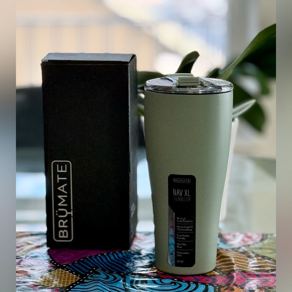 Brumate Nav XL Tumbler 32oz - Sage - NWB